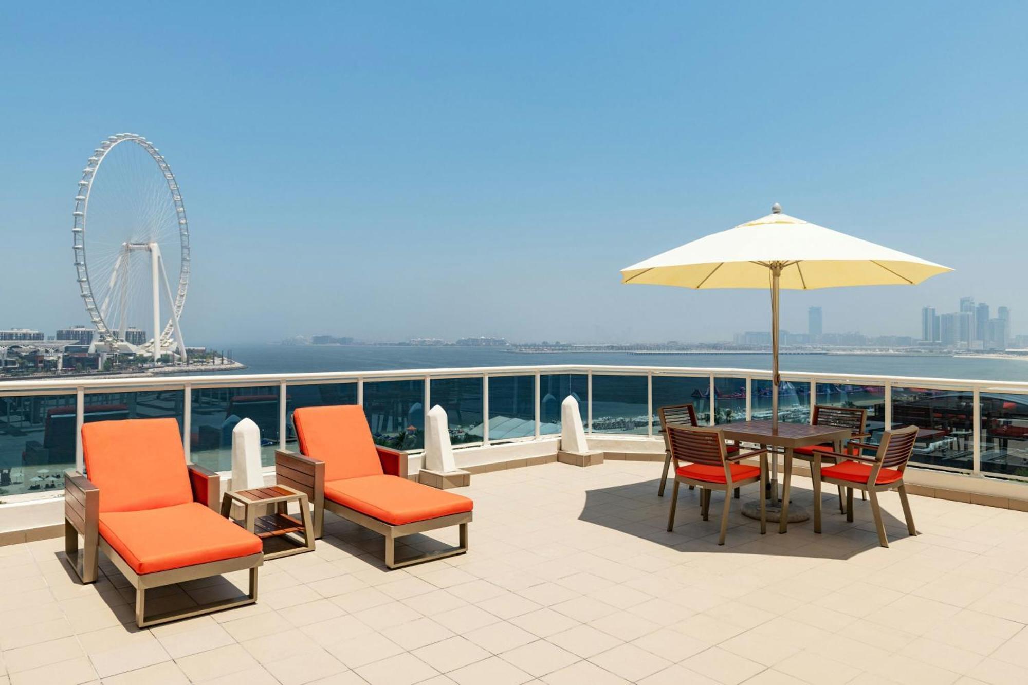 Sheraton Jumeirah Beach Resort Dubai Exterior foto The View at The Palm